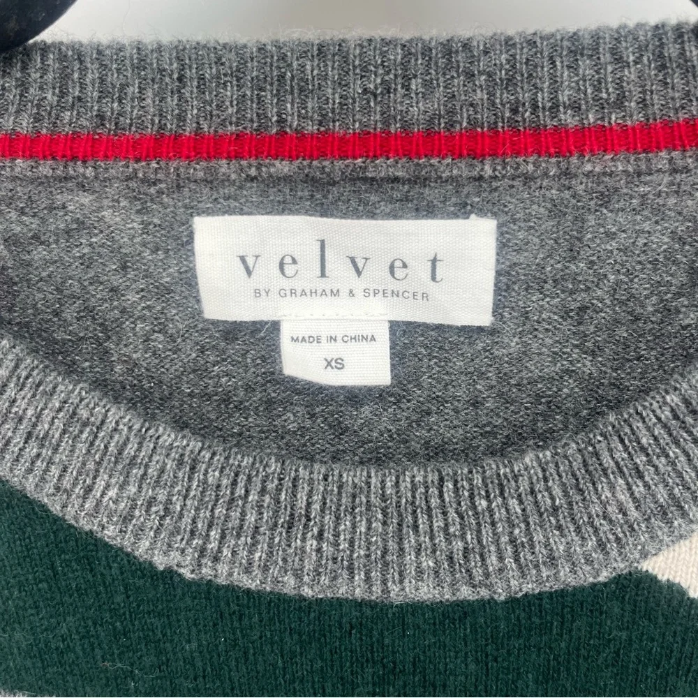 Velvet by Graham & Spencer Camo Print Crewneck Sweater 100% Cashmere Women's XS